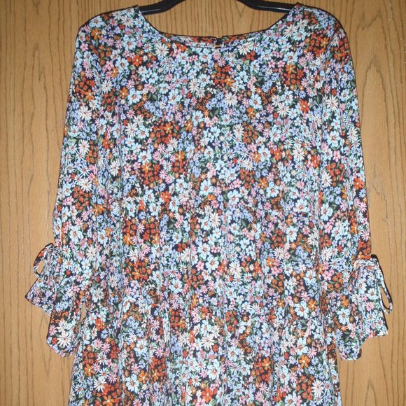 Stem & Vine Tops - Ladies Stem & Vine Top - Size M